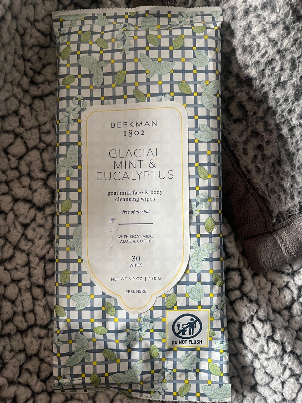 Beekman 1802 Glacial mint and eucalyptus goat milk Face & Body Cleansing Wipes